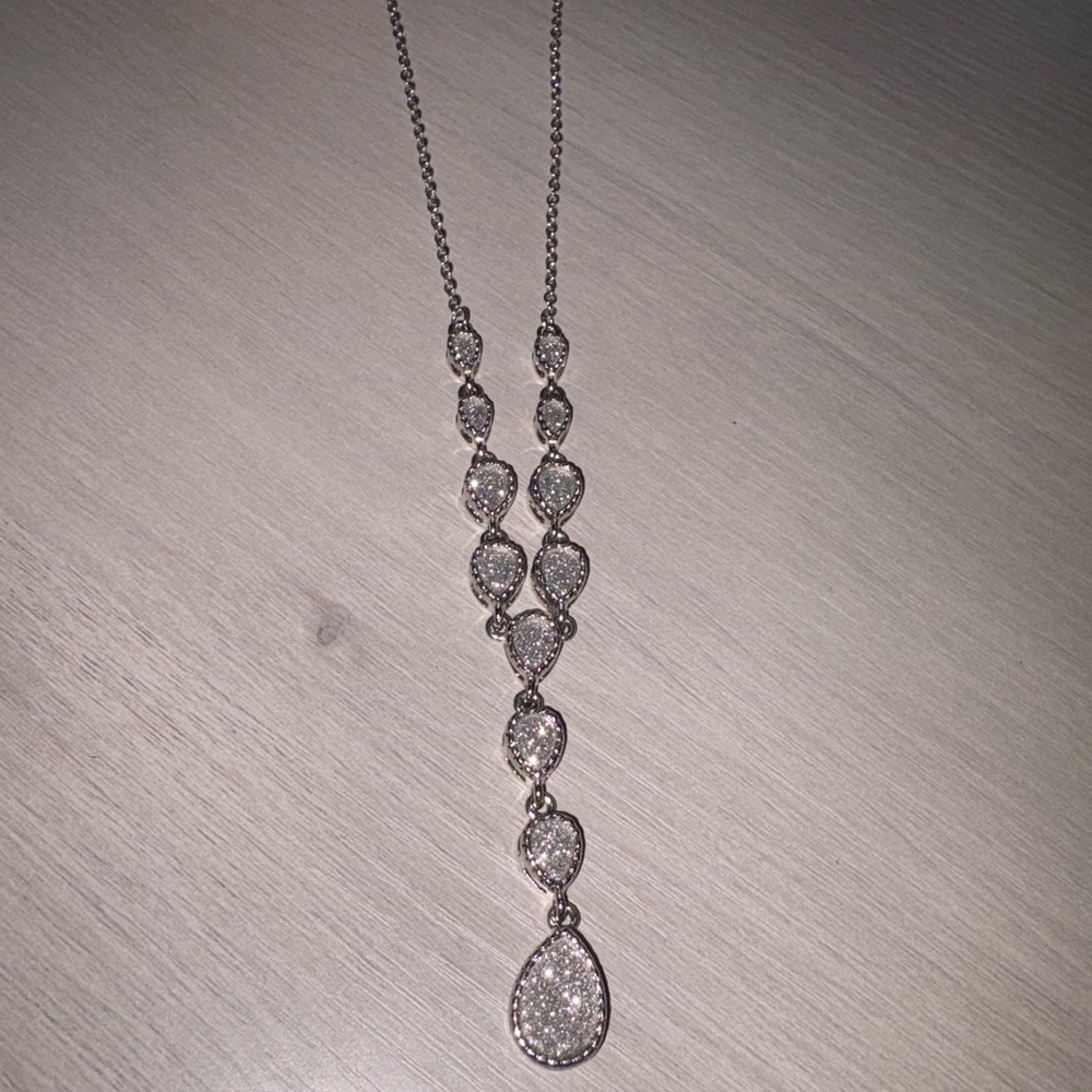 Vintage Elegant Teardrop Necklace